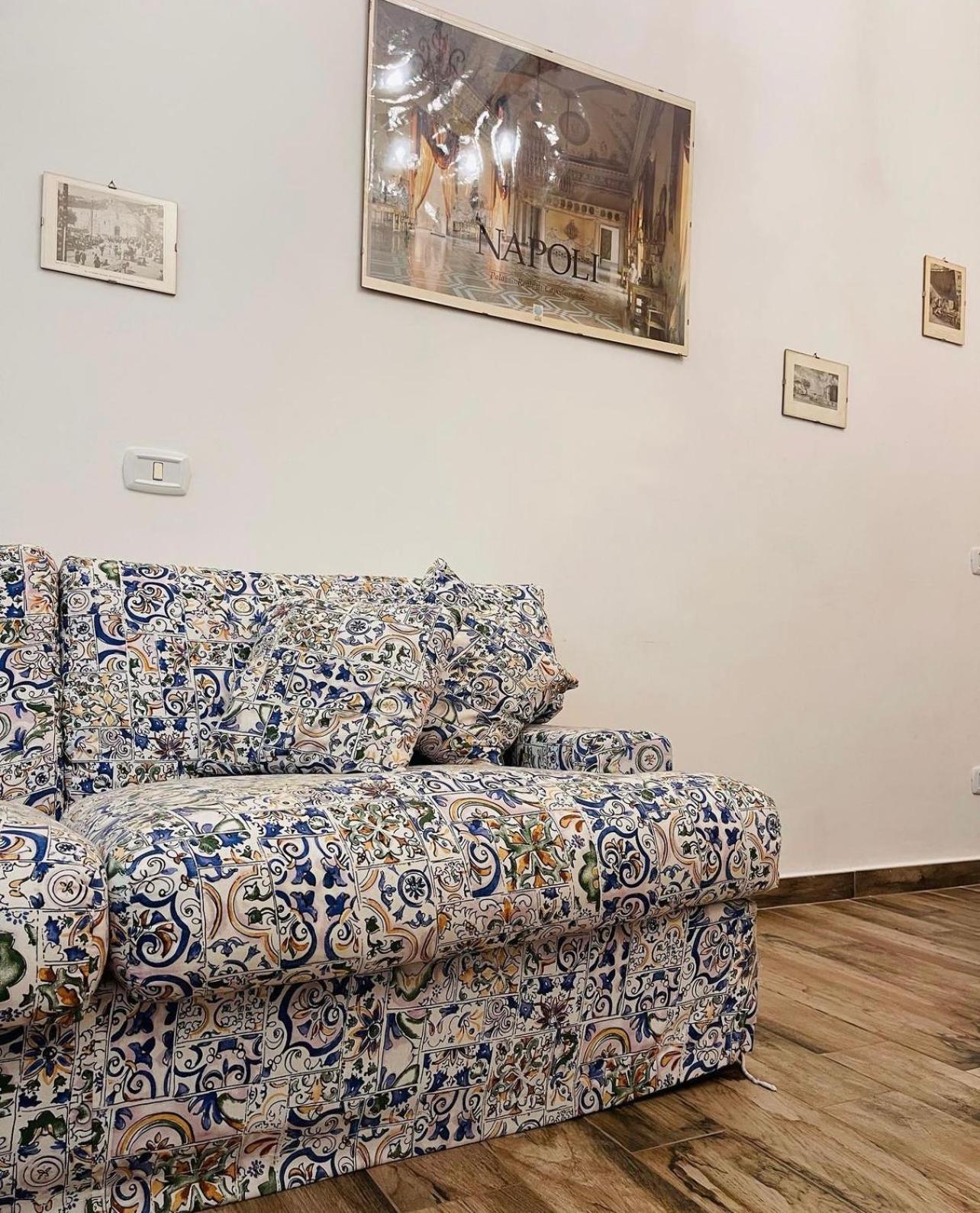 Appartement Domus Carbonari à Naples Extérieur photo